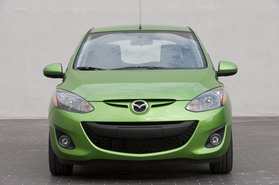  Mazda2 2010 года  (US) (фото 34 из 53)